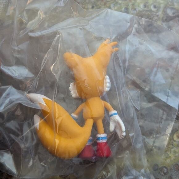 sonic tails mini figures NEW - Picture 2 of 3
